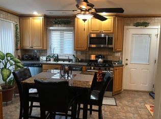 700 2nd St APT 100, Fall River, MA 02721