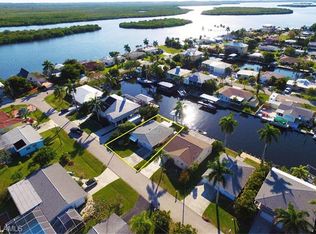 2698 Clyde St, Matlacha, FL 33993