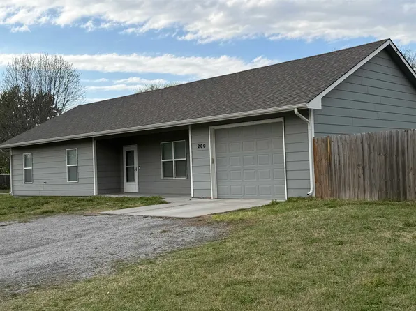 200 N Young St, Wichita, KS 67212