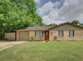 2115 Stonegate St, Arlington, TX 76010