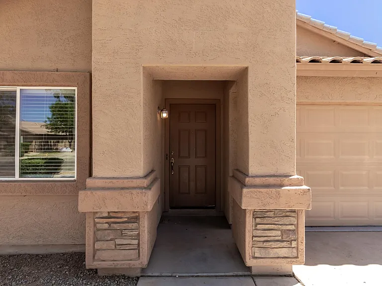 5179 E Silverbell Rd — Photo 7