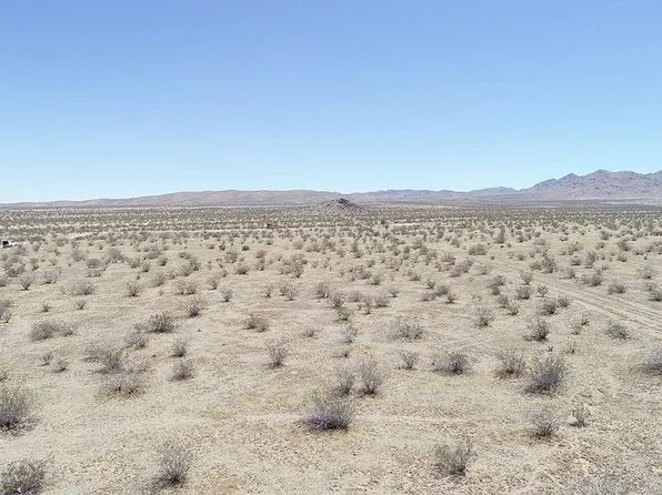 19350 Panamint Trl, Helendale, CA 92342