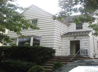 36 Fremont Rd, Valley Stream, NY 11581