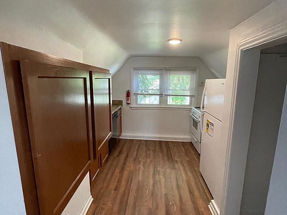 2nd image of 518 W Michigan Ave APT 3