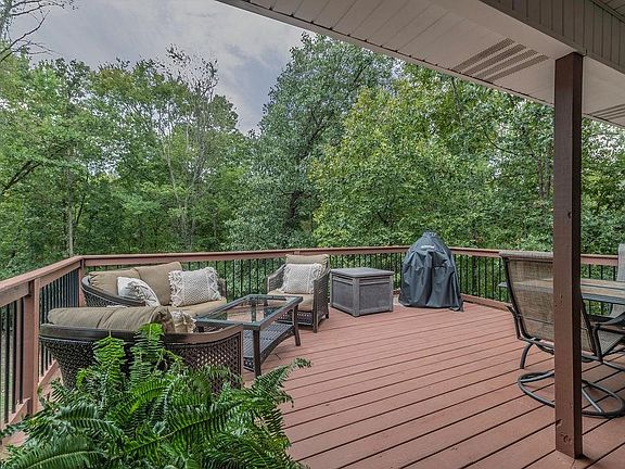 4th image of 5 Norman Ln