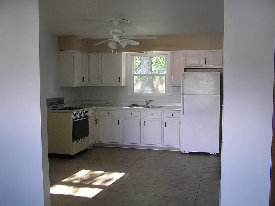 1922 Truman St #1922