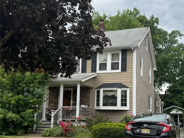 720 Berkley St, New Milford, NJ 07646