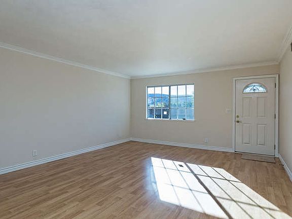 3rd image of 14811 E Stanford St