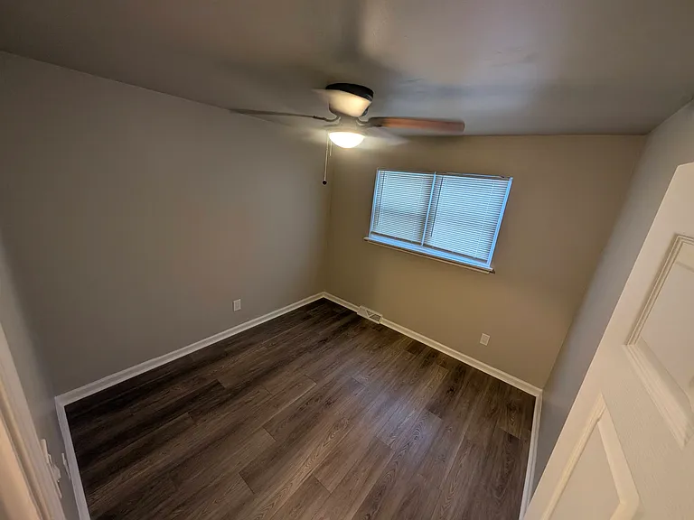 799 Gates Ave — Photo 14