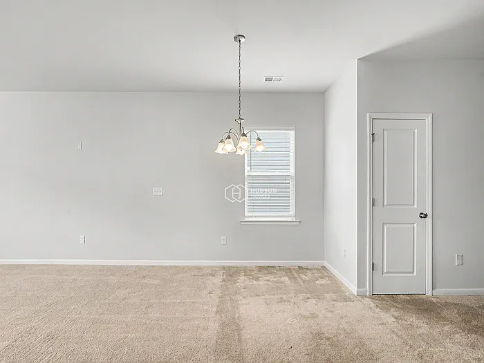 808 Royal Red Ct — Photo 5