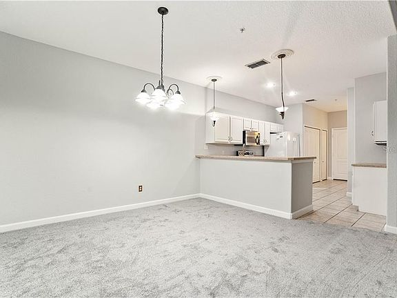 5th image of 1010 Winderley Pl