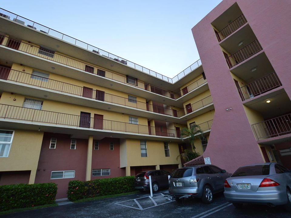 1st image of 8775 Park Blvd APT 514