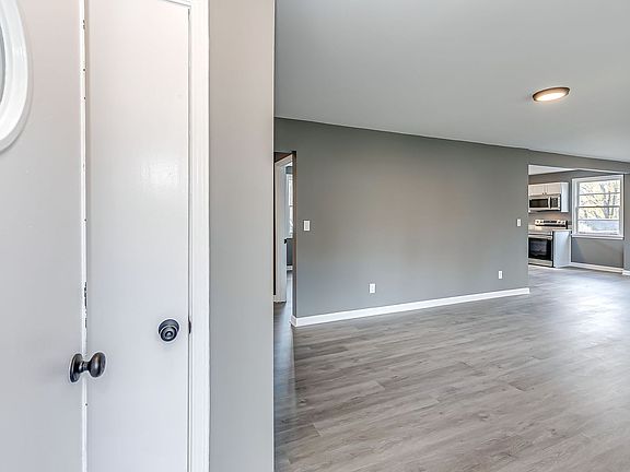 4th image of 3337 Mimosa Dr