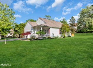 16 Morning Glory Dr, Ocean, NJ 07712