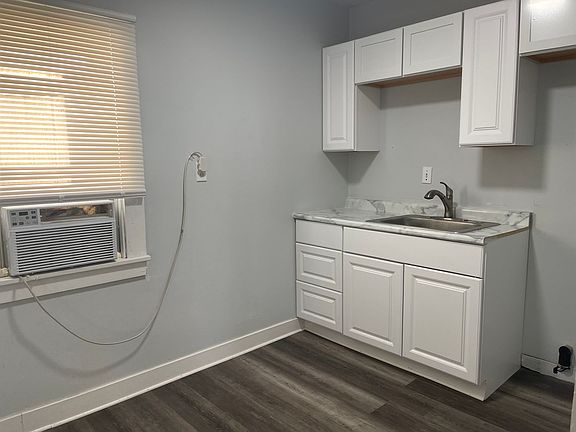 4th image of 603 Hardin Ave Unit D