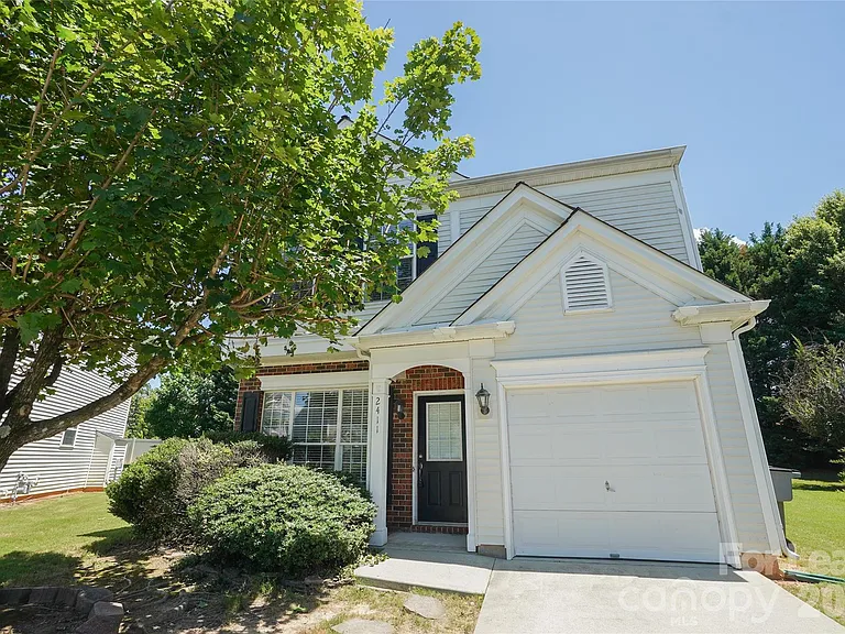 2411 Normancrest Ct — Photo 1