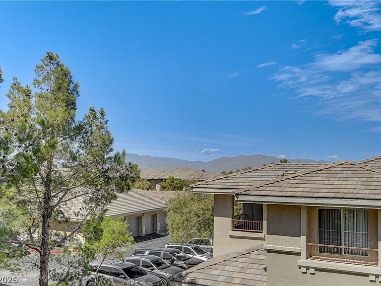 804 Peachy Canyon Cir #201 — Photo 35