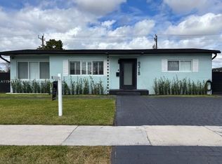 9315 SW 44th St, Miami, FL 33165