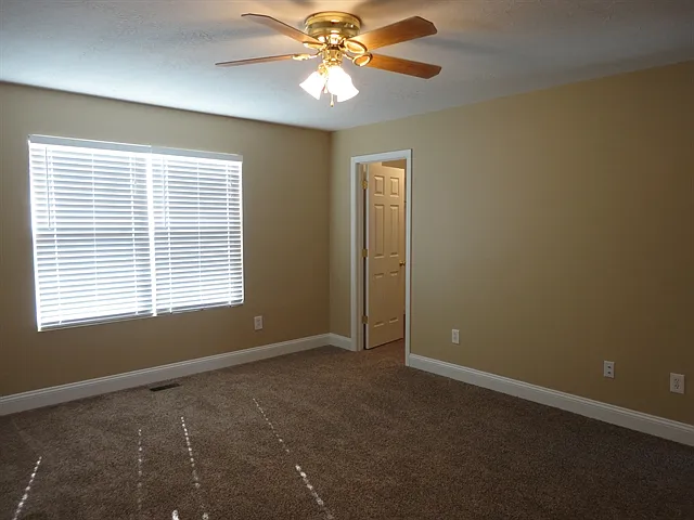 1455 Woodside Dr — Photo 12