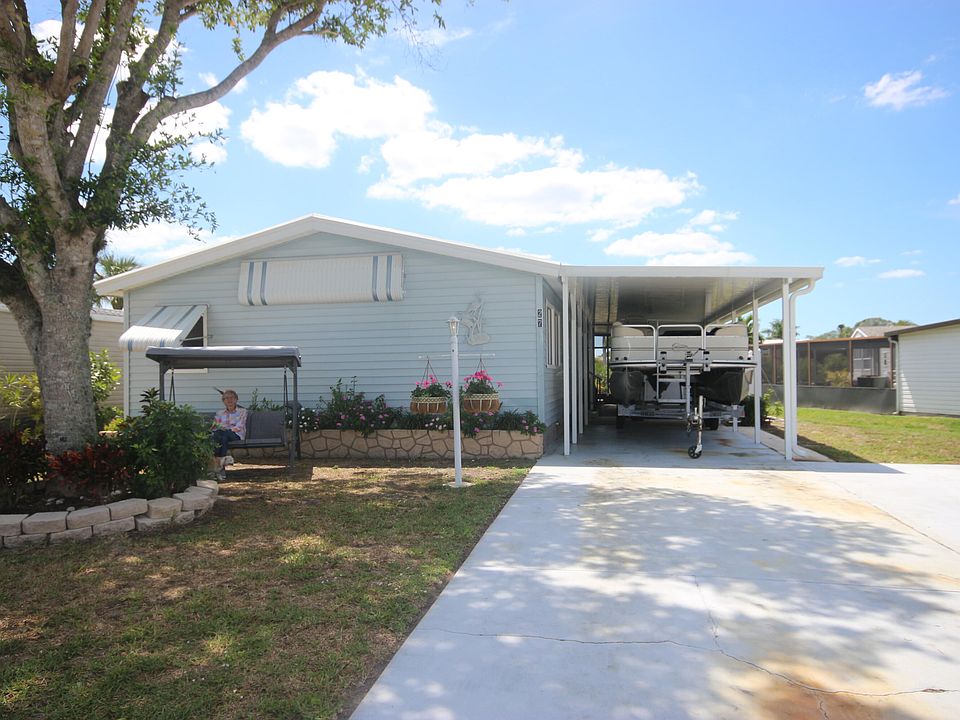 1st image of 27 Lake Diane Dr