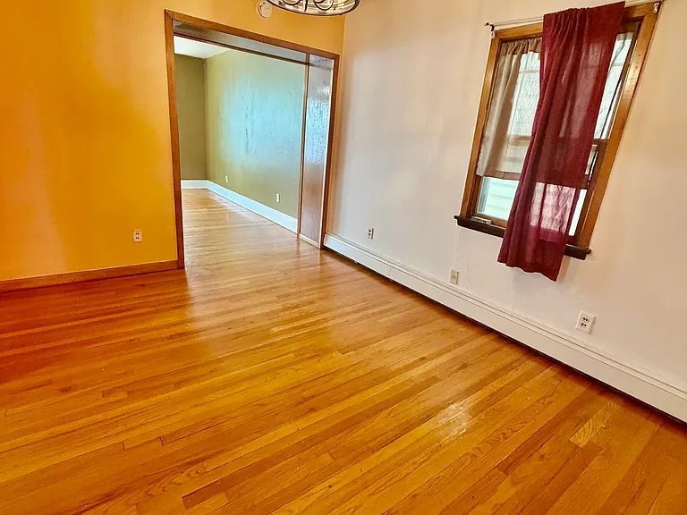 312 Davis Ave #2 — Photo 13