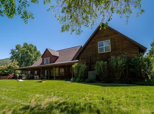 534 Crowson Rd, Ashland, OR 97520