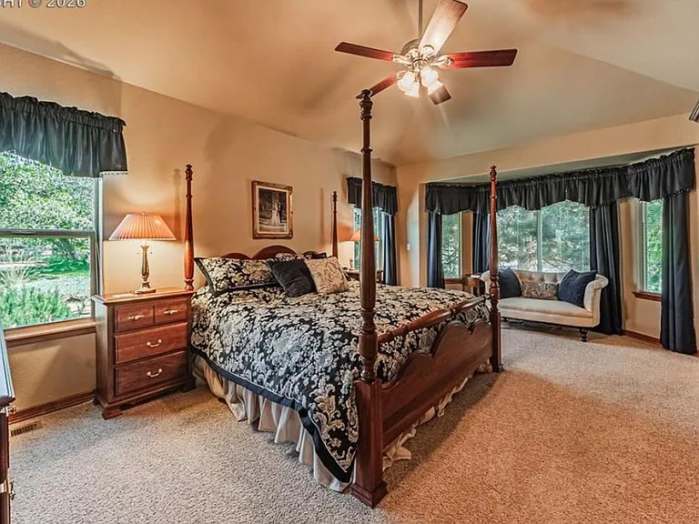 1630 Oakmont Dr — Photo 10