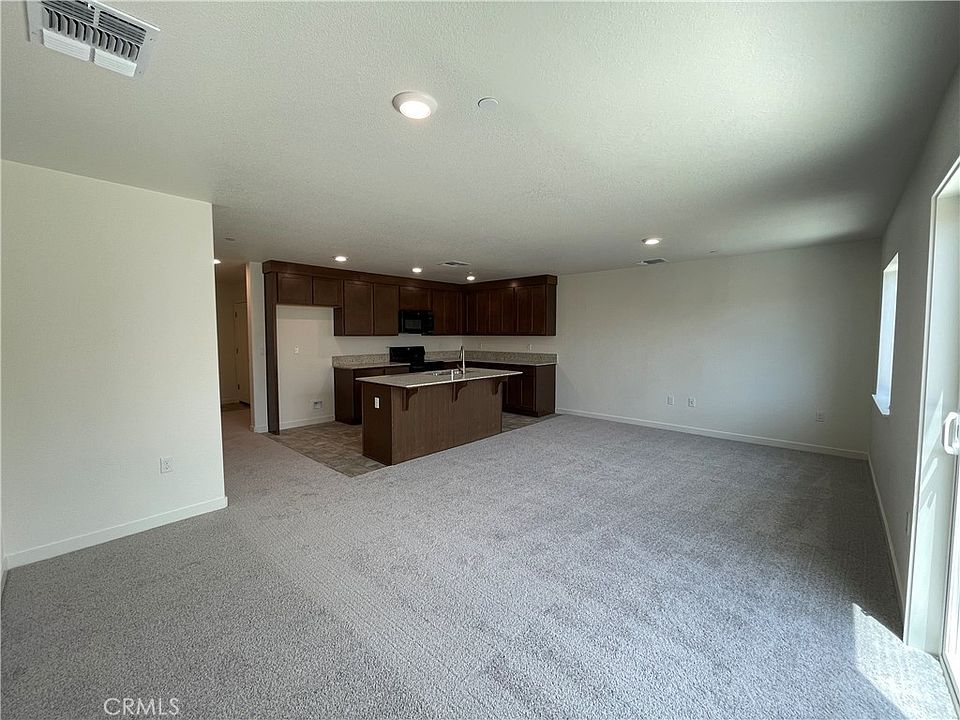 1st image of 714 Stone Ridge East Ave