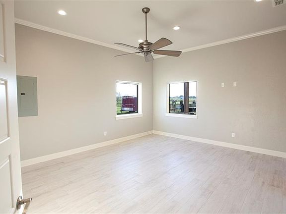 4th image of 21262B County Road 173