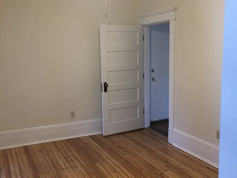 124 N Grant St #2B — Photo 4