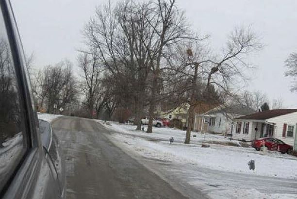 2nd image of 613 Mount Holyoke Ave