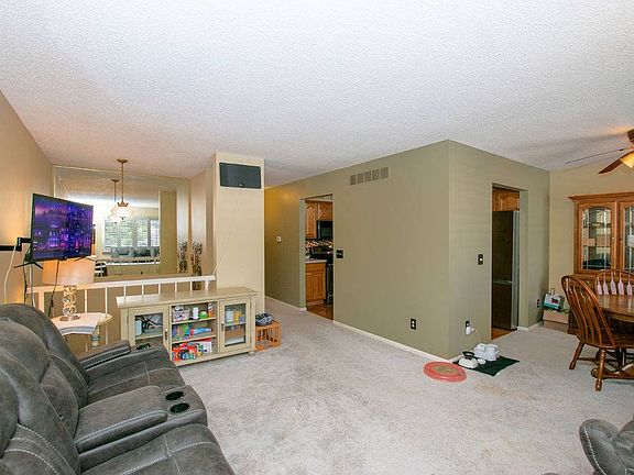 5th image of 6750 School St Unit 851
