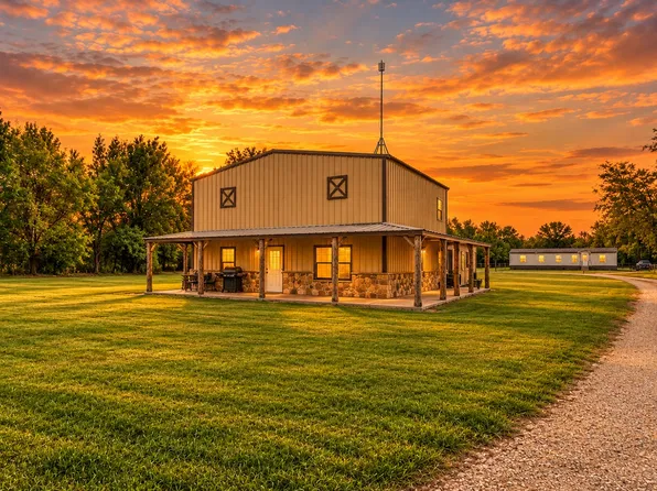 7135 Michael Rd, Sanger, TX 76266