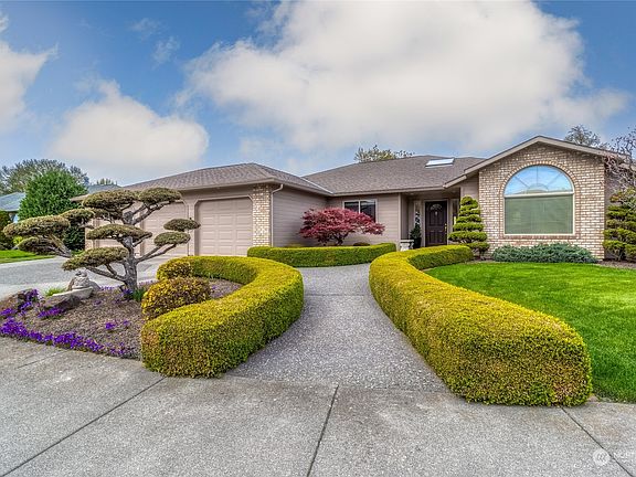 2nd image of 1014 Southview Drive