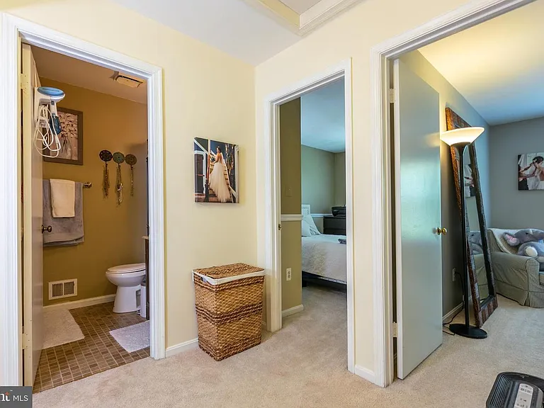 13662 Barren Springs Ct — Photo 31