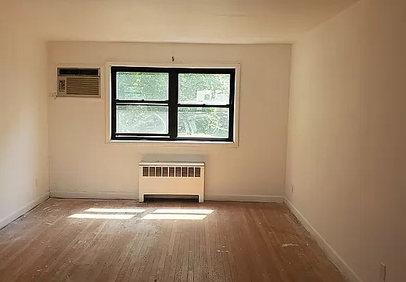 5th image of 90-41 Shore Pkwy #54