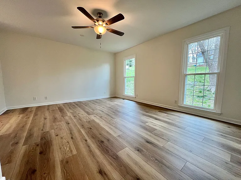 1405 Brenner Ct — Photo 15
