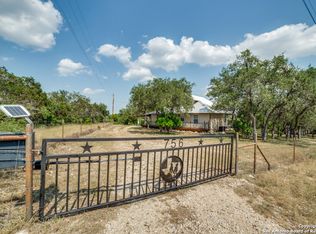 756 County Road 245, Hondo, TX 78861