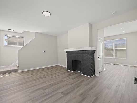 5th image of 1311 Sullivant Ave