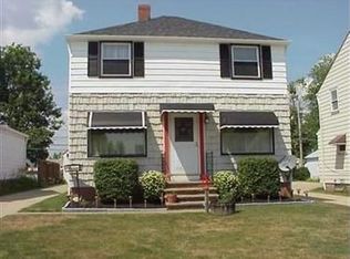 13207 Thraves Rd, Garfield Heights, OH 44125