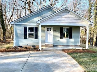 411 Oak Cir, Kannapolis, NC 28081