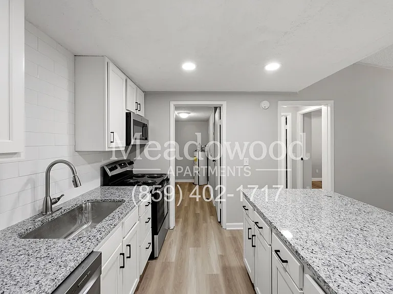 Meadowood Apartments — Photo 9