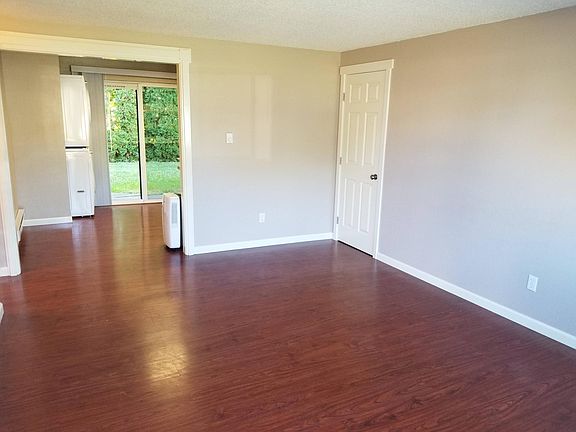 All hardwood floors!