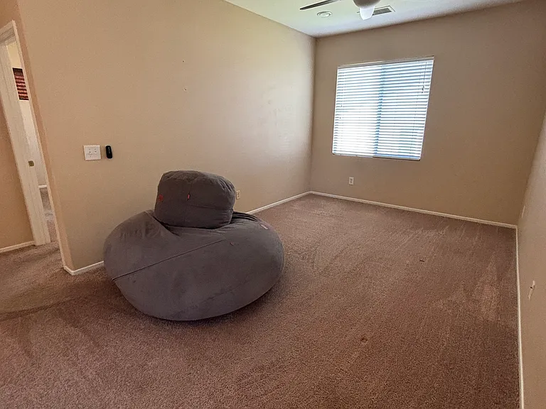 4417 Lakeview Ct — Photo 18