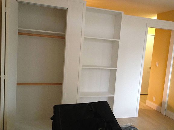 4th image of 211 E 46th St #23C