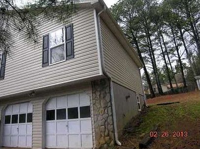 3rd image of 3133 Carmel Dr