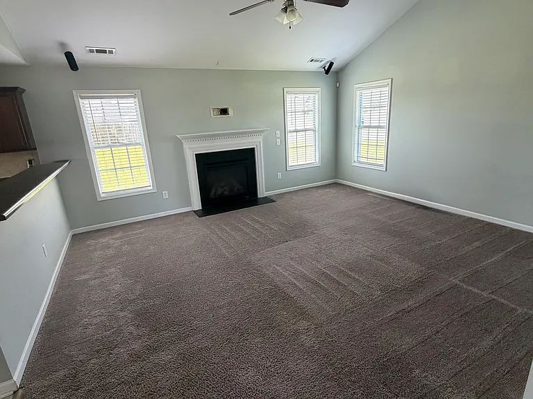 5819 Cornfield Ave — Photo 6