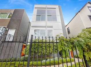 2052 N Hamlin Ave, Chicago, IL 60647