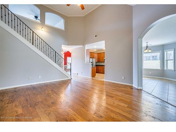 4th image of 7417 Old South Dr