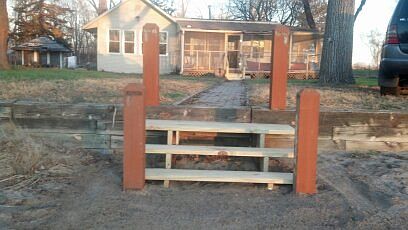 1st image of 17522 Park Cir